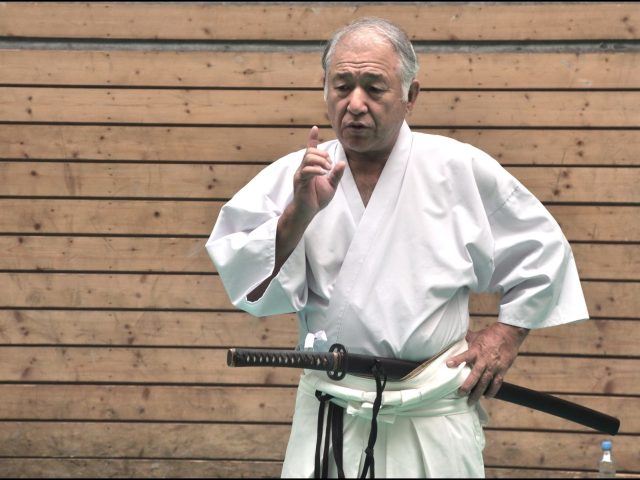 Měsíc tréninků battōjutsu,